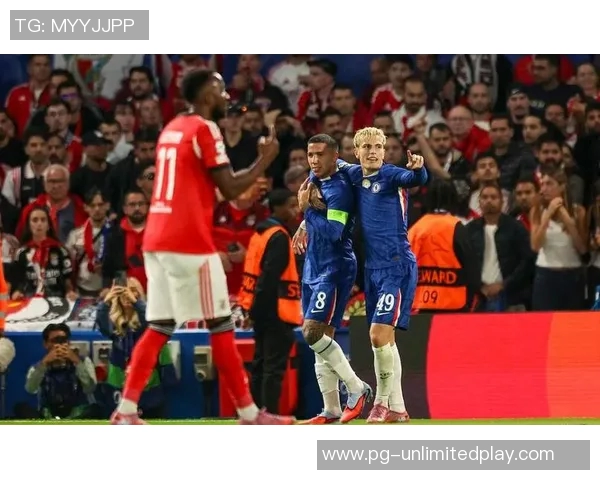 欧联杯精彩战报多特蒙德主场大胜本菲卡全场沸腾补时进球成焦点