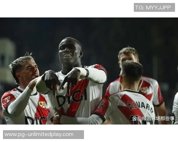 西甲精彩对决曼联大胜拜仁乌龙球成比赛转折点